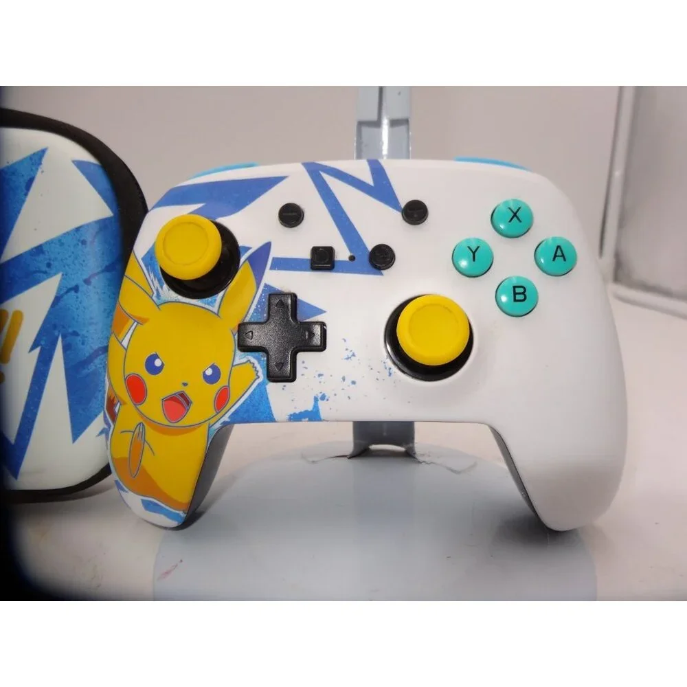 Nintendo Switch lite Case With Wired Controller Pokémon Pikachu‎